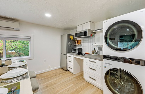 East Olympia Apartment | Pet-Friendly Studio w/Fire Pit in Olympia!