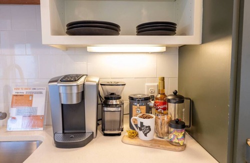 Travis Heights House | Pet Friendly Stylish & Central Bungalow, Walkable!