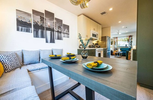 Travis Heights House | Pet Friendly Stylish & Central Bungalow, Walkable!
