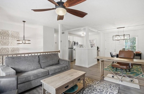 Conyers House | Pet-Friendly Stylish Home Near Arabia Mountain