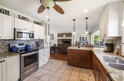 Big Cedars House | Pet Friendly Table Rock Retreat Steps from the Lake with Hot Tub, Billiards & Fireplace
