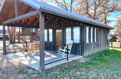 Elm Mott Ski Chalet | Pet Friendly The Cardinal Cabin 15MIN to Magnolia