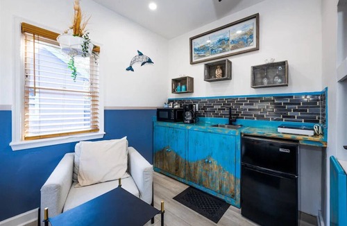 Cape Charles House | Pet Friendly Tiny Livin 3min from Cape Charles