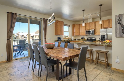 Winter Park Condo | ☞ PET-FRIENDLY | Trailhead Lodges 432 | Luxe Downtown Condo | Walk To Park, Skiing & More