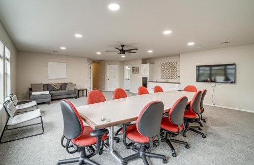 South Tulsa House | Pet-Friendly Tulsa Escape w/Private Hot Tub!