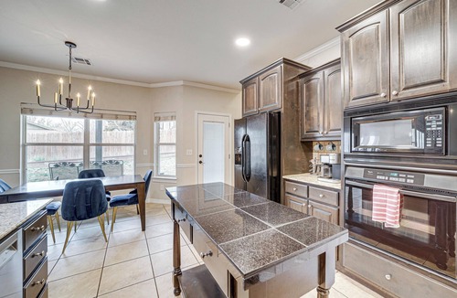 South Tulsa Cottage | Pet-friendly Tulsa Escape w/Private Hot Tub!