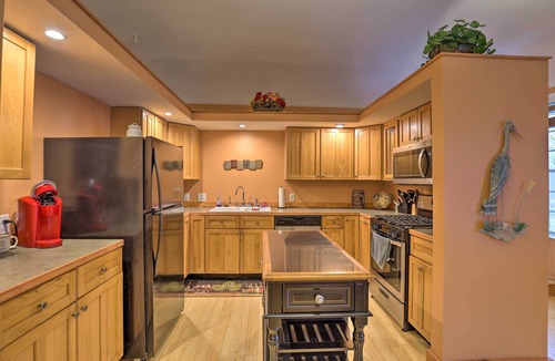 Oaks Corners Apartment | Pet-Friendly Upstate New York Vacation Rental