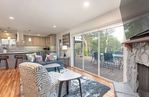 Northwest Dallas House | Pet friendly Urban Oasis