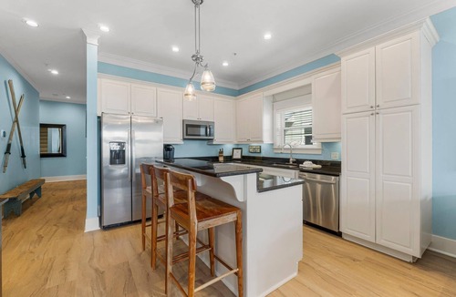 Kiska Beach House | Pet Friendly Beach House w/Pool – Sleeps 16, Steps to Beach, Free Activities!