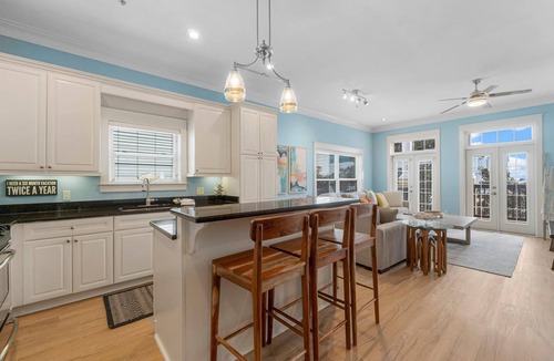 Kiska Beach House | Pet Friendly Beach House w/Pool – Sleeps 16, Steps to Beach, Free Activities!