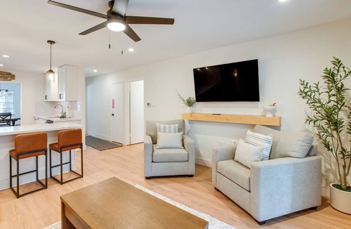 Sierra Tract House | Pet Friendly w/Yard! Fully Updated Tahoe Home