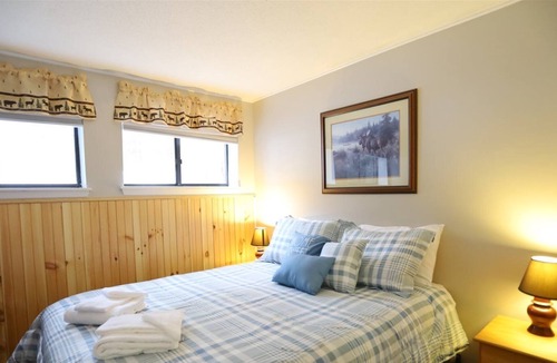 Waterville Valley Condo | Pet Friendly Condo in Waterville Valley - Newly Refinished!