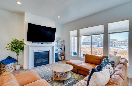 Heber House | Pet-Friendly Utah Abode - Fireplace, Patio & Grill