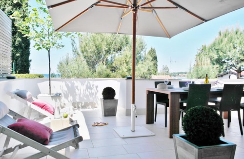 Dajla House | Pet-friendly vacation home right by the sea - last minute promotion 15% discount