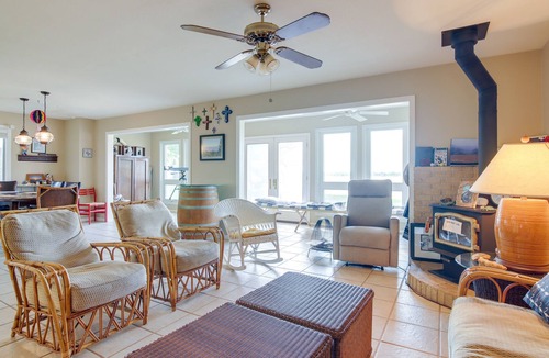 Tow House | Pet-Friendly Vacation Rental in Texas!