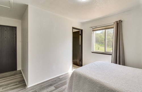 Rancho Calaveras House | Pet-Friendly Valley Springs Retreat w/Fire Pit!