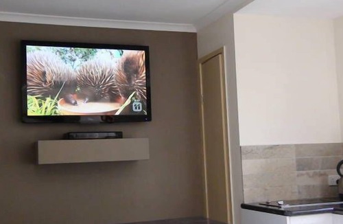 Labrador Apartment | pet friendly water front 1 x bed apartment