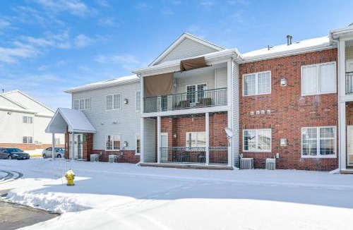 Waukee House | Pet-Friendly Waukee Condo: 14 Mi to Des Moines!