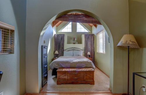 White Salmon House | Pet Friendly Waveseeker Private Yard