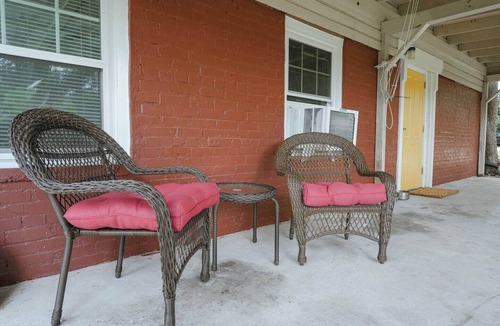 Wetumpka Apartment | Pet-Friendly Wetumpka Studio Hideaway