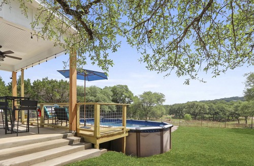 Fischer House | Pet Friendly with Pool and Hot Tub | Wiggle Butts Ranch #2