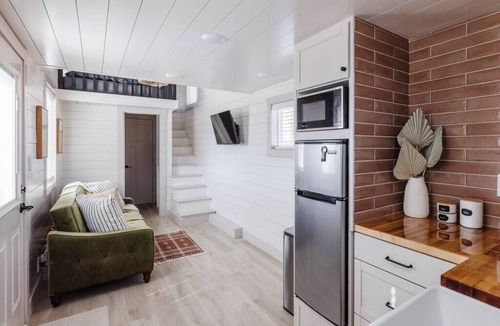 Apple Valley House | Pet-Friendly Zion Group Getaway