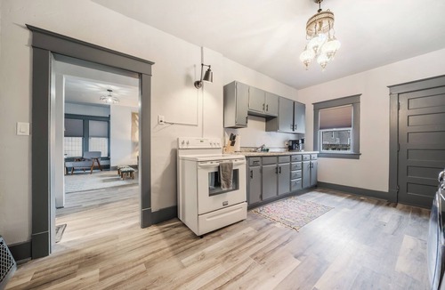 Appleton Apartment | Pet Haven: Cozy, Furnished w/Yard in Quiet Area Blocks From Downtown Appleton