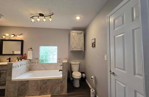 Calera House | Pet Paradise on Main Fenced Yard Included