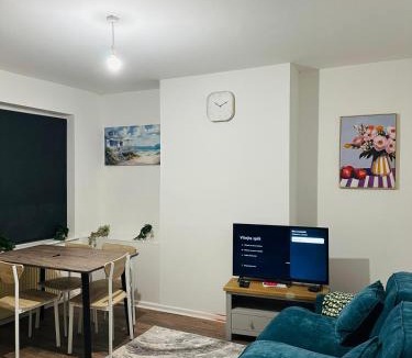 Gloucester House | Petal House