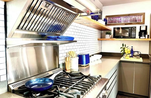 Petaluma Apartment | Petaluma Warehouse Loft Collection Unit E