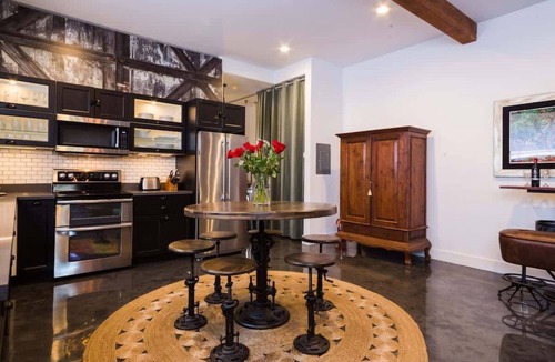 Petaluma Apartment | Petaluma Warehouse Loft