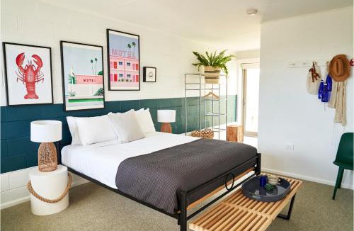 Peterborough Hotel | Peterborough House