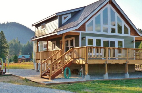 Plain House | Peterson Acres