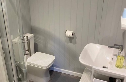 St Leonards Bed & Breakfast | Petherton Cottage Studios