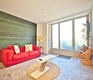 Aytre Apartment | Petit Albert