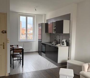 Le Marais Apartment | Petit appartement charmant