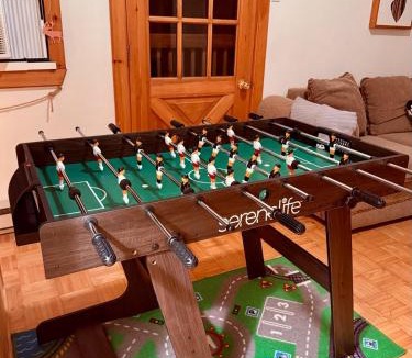Potton Ski Chalet | Petit bouleau - spa and electric charging station
