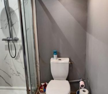 Lumbin Ski Chalet | Petit chalet avec piscine privée