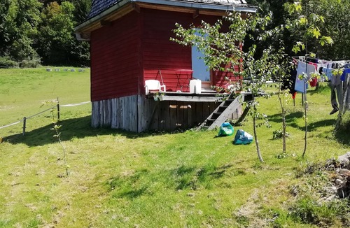 Merlas Ski Chalet | Petit Chalet Pentagonal Entre Prés et Forêt