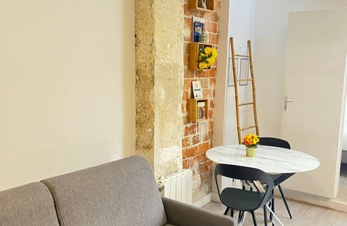 Hopital Saint-Louis Apartment | Petit cocon au centre du 10éme arrondissement