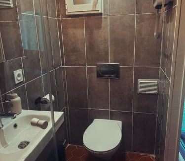 La Celle-sous-Gouzon Apartment | Petit Cocon Cosy au cœur du village d'Allauch
