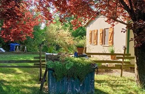 Montadet House | Petit Coin de Paradis Pour 2 Personnes. Meublé 3 Étoiles. Chiens Acceptés