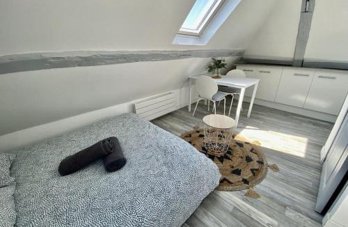 Quartier Saint-Marc - Croix de Pierre - Saint-Nicaise Apartment | PETIT CROIX