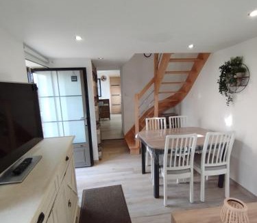 Huille House | Petit gîte bleu