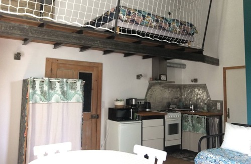Burey-en-Vaux Apartment | Petit Gîte Cosy en Bord de Ruisseau, Bain Nordique Privé!