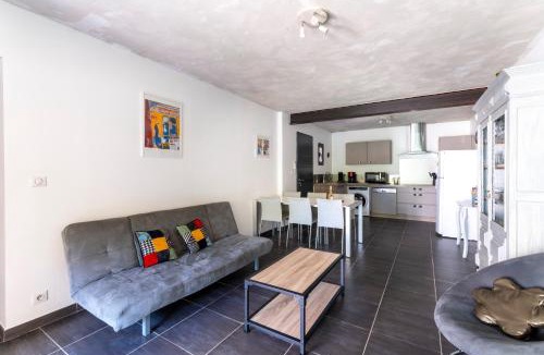 Camaret-sur-Aigues House | Petit gîte de Tante Berthe