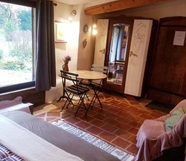Pereille House | Petit Gîte TARA avec SPA - Ariege Pyrénées