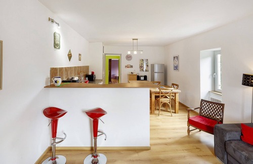 Saint-Jean-du-Gard Apartment | "Petit Gîte" with Private Terrace, Mountain View, Shared Pool