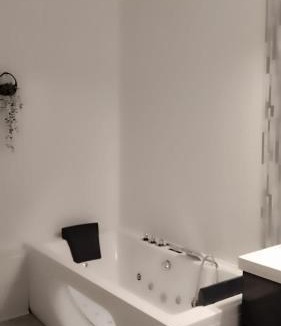 Castelnau-le-Lez Apartment | Petit Havre de Paix