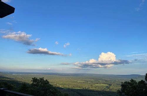 Morrilton House | Petit Jean Mountain Bluff Point Cottage - On the cliff's edge! ADULTS ONLY